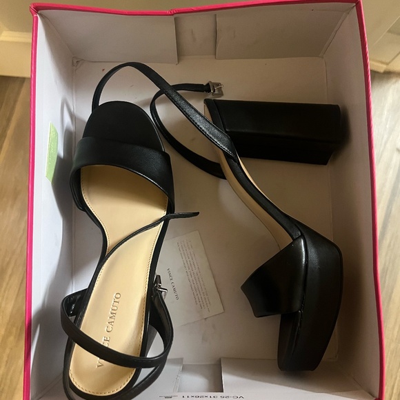NWT - Vince Camuto Pendry Platform Sandal (Women's Size 9.5) - Picture 6 of 7